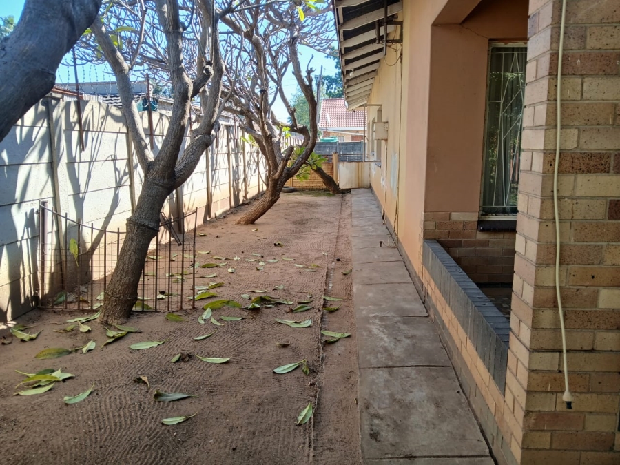3 Bedroom Property for Sale in Oos Einde North West